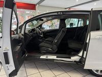 Gebraucht Ford B-MAX Titanium 125 PS (91 kW) 2017 Frostweiã Van / Kleinbus