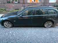 Gebraucht BMW 320 120 PS (88 kW) 2006 Schwarz Kombi