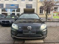 Gebraucht VW Touareg R-line 262 PS (192 kW) 2015 Blau SUV