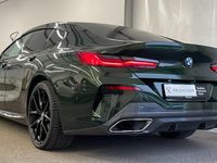 Gebraucht BMW 840 Efficient Dynamics 340 PS (250 kW) 2022 Sanremo green metallic Coupé