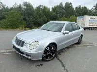 Gebraucht Mercedes E220 150 PS (110 kW) 2005 Silber Limousine