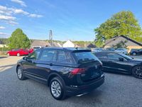 Gebraucht VW Tiguan Allspace Comfortline 200 PS (147 kW) 2021 Schwarz SUV