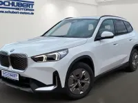 Gebraucht BMW iX1 Performance 150 kW (204 PS) 2025 Weiß SUV