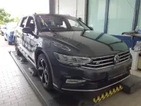Gebraucht VW Passat Business 150 PS (110 kW) 2023 Grau Kombi