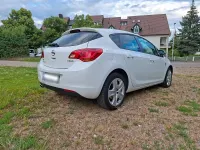 Gebraucht Opel Astra 140 PS (102 kW) 2012 Weiß Limousine