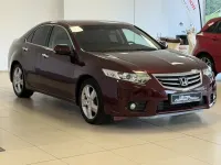 Gebraucht Honda Accord Lifestyle 156 PS (114 kW) 2011 Basque red pearl Limousine