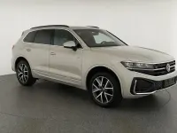 Gebraucht VW Touareg R-line 286 PS (210 kW) 2024 Sechura beige metallic SUV