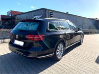 Gebraucht VW Passat Highline 150 PS (110 kW) 2015 Schwarz Kombi