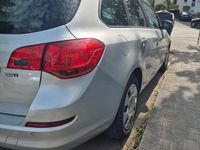 Gebraucht Opel Astra 131 PS (96 kW) 2011 Silber Kombi