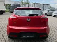 Gebraucht Kia Rio Edition 7 109 PS (80 kW) 2011 Rot Limousine