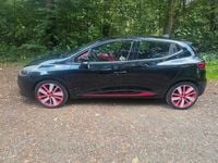 Używany Renault Clio IV Luxe 90 KM (66 kW) 2014 Czarny Hatchback