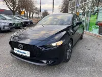 Używany Mazda 3 Selection 122 KM (89 kW) 2021 Czarny Sedan/Limuzyna