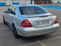 Gebraucht Mercedes 220 150 PS (110 kW) 2005 Silber Limousine