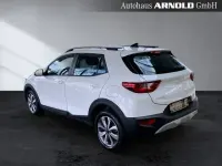 Gebraucht Kia Stonic Vision 101 PS (74 kW) 2024 Schneeweiß (metallic) SUV