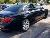 Gebraucht BMW 730 258 PS (189 kW) 2014 Limousine