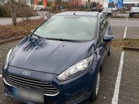 Gebraucht Ford Fiesta 95 PS (69 kW) 2014 Blau Kleinwagen