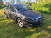 Gebraucht Opel Astra Edition 116 PS (85 kW) 2011 Grau Limousine