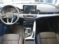 Używany Audi A4 Advanced 163 KM (119 kW) 2023 Czarny Sedan/Limuzyna