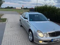 Gebraucht Mercedes E320 204 PS (150 kW) 2005 Silber Limousine