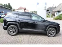 Neu Jeep Compass 144 PS (105 kW) 2026 Yosemite grey metallic mit dach schwarz (grau) SUV