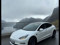 gebraucht Tesla Model 3 weiß longrange dual Motor