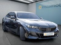 Gebraucht BMW 540 303 PS (222 kW) 2025 Grau Limousine