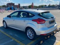 Gebraucht Ford Focus 101 PS (74 kW) 2017 Grau Kombi