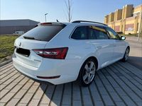 Gebraucht Skoda Superb 190 PS (139 kW) 2017 Weiß Kombi