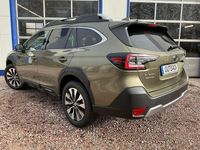 Neu Subaru Outback Platinum 169 PS (124 kW) 2026 Grün Kombi