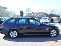 Gebraucht BMW 320 Comfort Edition 170 PS (125 kW) 2009 Schwarz Kombi