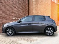 Gebraucht Peugeot 208 Active 101 PS (74 kW) 2023 Grau Kleinwagen