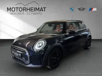 Gebraucht Mini Cooper Classic 136 PS (100 kW) 2023 Mini yours enigmatic black Kleinwagen