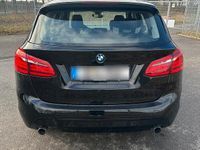 Gebraucht BMW 220 Sport Line 192 PS (141 kW) 2017 Schwarz Van / Kleinbus
