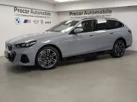 Neu BMW 530e M Sport 299 PS (219 kW) 2026 Grau Kombi