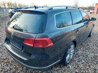 Gebraucht VW Passat Highline 140 PS (102 kW) 2014 Schwarz Kombi