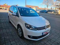 Gebraucht VW Touran 120 PS (88 kW) 2012 Weiß Van / Kleinbus