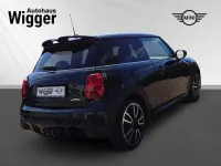 Używany Mini John Cooper Works 231 KM (169 kW) 2021 Zielony Hatchback