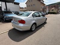 Gebraucht BMW 320 Sport Line 177 PS (130 kW) 2009 Titansilber metallic Limousine