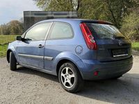 Gebraucht Ford Fiesta 69 PS (50 kW) 2005 Blau Kleinwagen