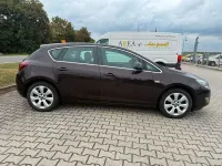 Gebraucht Opel Astra Innovation 140 PS (102 kW) 2012 Braun Limousine