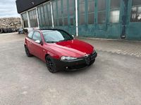 Gebraucht Alfa Romeo 147 120 PS (88 kW) 2007 Rot Kleinwagen