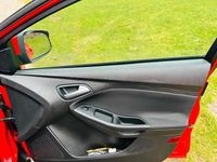 Gebraucht Ford Focus Sport 150 PS (110 kW) 2015 Rot Limousine