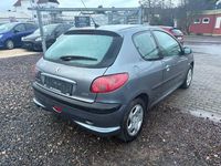 Gebraucht Peugeot 206 Filou 75 PS (55 kW) 2009 Grau Kleinwagen