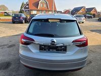 Gebraucht Opel Insignia Edition 136 PS (100 kW) 2017 Silber Kombi