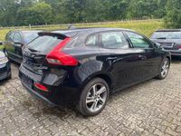 Gebraucht Volvo V40 You! 120 PS (88 kW) 2015 Schwarz Limousine