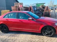 Gebraucht Mercedes C300 230 PS (169 kW) 2009 Rot Limousine