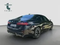 Gebraucht BMW 520 Comfort Edition 197 PS (144 kW) 2025 Saphirschwarz (metallic) Limousine