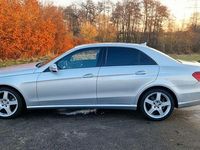 Gebraucht Mercedes E200 Elegance 184 PS (135 kW) 2015 Silber Limousine