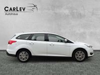 Gebraucht Ford Focus Trend 101 PS (74 kW) 2016 Frostweiß Kombi