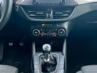 Gebraucht Ford Focus Titanium 125 PS (91 kW) 2020 Schwarz Kombi